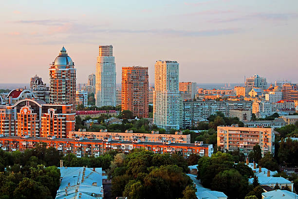 istock View of Kyiv on the sunset, Ukraine 618852088