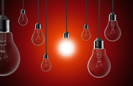 Light bulbs on a red background: Illustration 3D