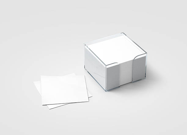 maquette de support en plastique de bloc de note d’autocollant blanc vierge - planning adhesive note business office photos et images de collection