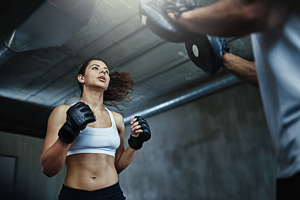 istock Boxing her way to a knockout body 618981880