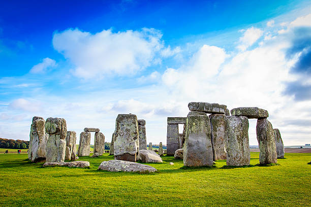 Stonehenge Stonehenge  is a prehistoric monument in Wiltshire, England wiltshire stock pictures, royalty-free photos & images