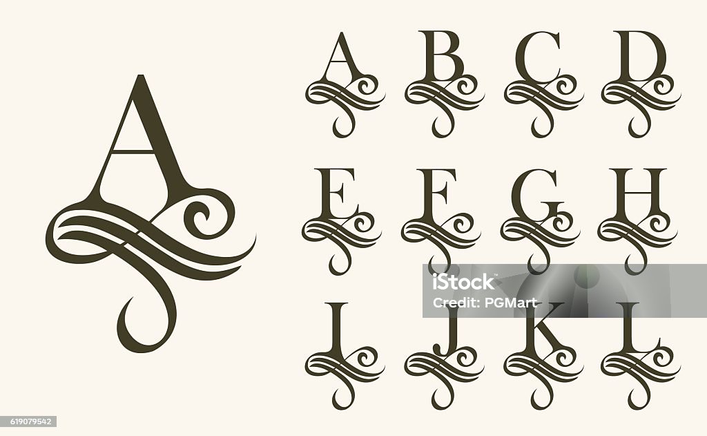 Set vintage1 . Lettera maiuscola per monogrammi e loghi. Bellissima filigrana - arte vettoriale royalty-free di Ornato