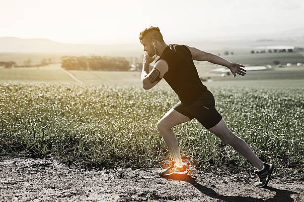 istock Pushing past the pain 619266984