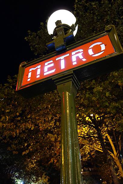 istock Metro sign in Paris 619389360