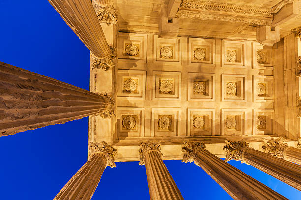 istock Carree in Nimes House 619395084