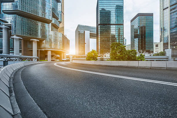 profissional utilizar o suporte da pastilha de publicidade - urban road imagens e fotografias de stock