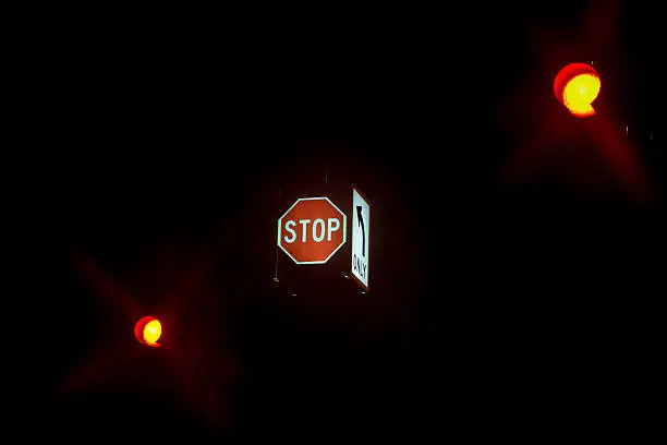 flashing stoplight