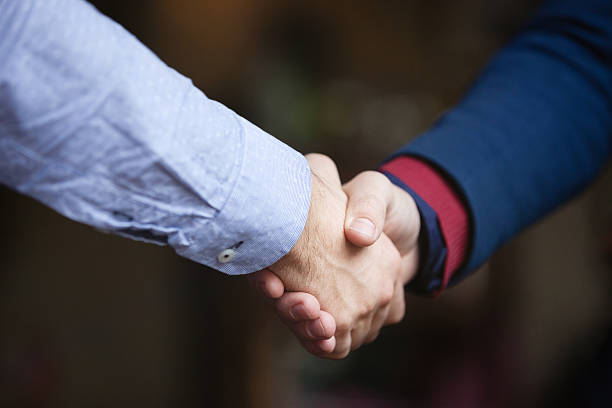 istock Sealing a deal 619511554