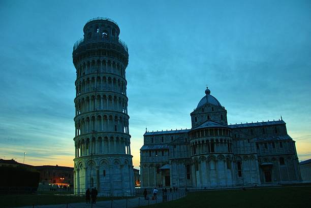 Leaning Tower of Pisa and Cathedral The bell tower or commonly known as the Leaning Tower of Pisa as it stands next to the cathedral of the city of Pisa pisa leaning tower of pisa tower famous place stock pictures, royalty-free photos & images