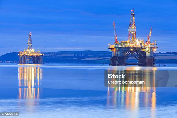 Semi Tauchöl Anlage Während Sunrise Stockfoto und mehr Bilder von Bohrinsel - Bohrinsel, Meer, Ölindustrie