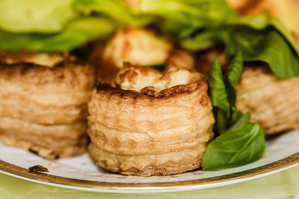 pasta hojaldrada rollos - festessen fotografías e imágenes de stock