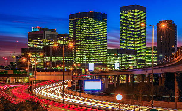 istock Illuminated Cityscape of Canary Wharf 619733972