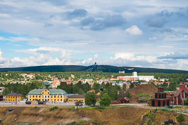 schwedische stadt - falun stock-fotos und bilder