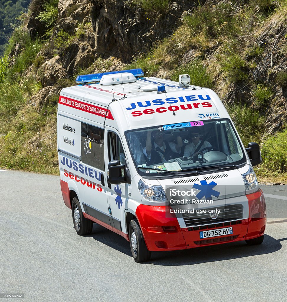 Xe Cứu Thương Chính Thức Tour De France 2015 Hình ảnh Sẵn có - Tải ...