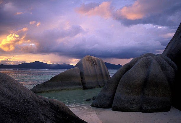 istock INDIAN OCEAN SEYCHELLES LA DIGUE BEACH 619970406