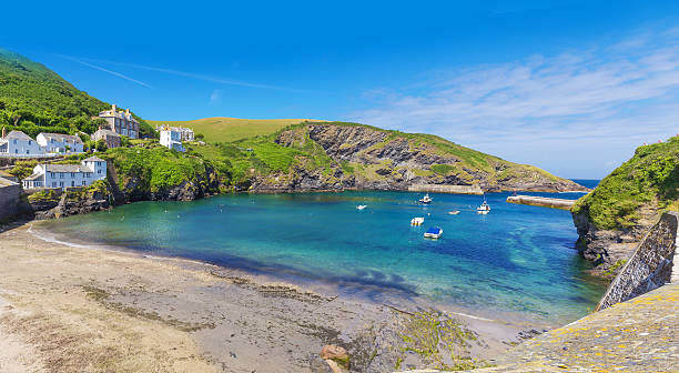 istock Popular Port Issac Atlantic ocean coast, UK 620003540