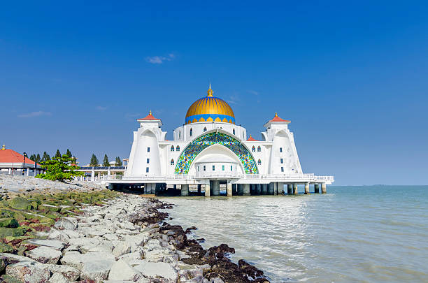 istock Malacca Straits Mosque (Masjid Selat Melaka), Malacca, Malaysia 620005922