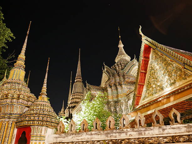 wat pho - wat pho foto e immagini stock