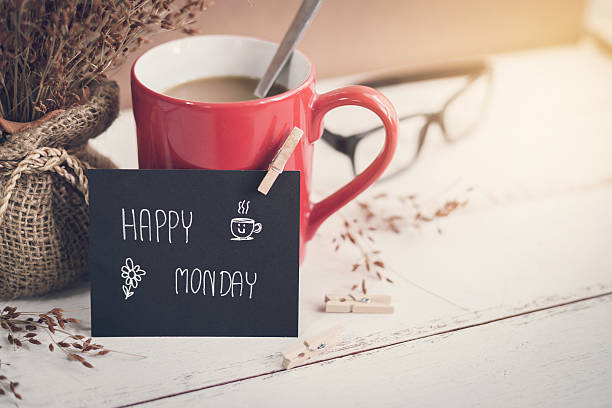 feliz lunes masaje en el cuaderno con café - monday fotografías e imágenes de stock