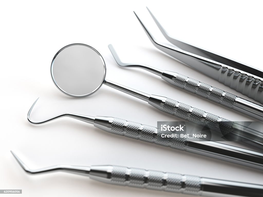 Dental-Werkzeuge Set für Zahnbehandlung isoliert auf weiß. - Lizenzfrei Zahnarztausrüstung Stock-Foto