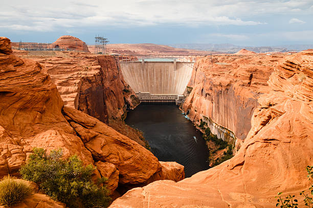 istock Glen Canyon Dam and Lake Powell 620968244