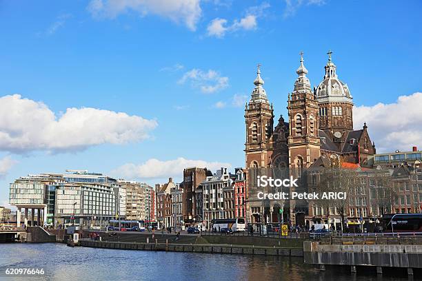 Church Of Saint Nicholas In Amsterdam Netherlands Stock Photo - Download Image Now - 2016, Amsterdam, Arch Bridge