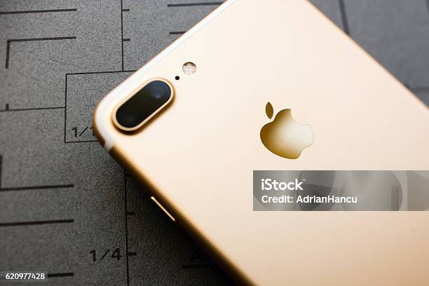 Iphone 7 Plus Rose Gold On Gray Background Stock Photo - Download Image Now  - Advice, Apple Computers, Arts Culture and Entertainment - iStock