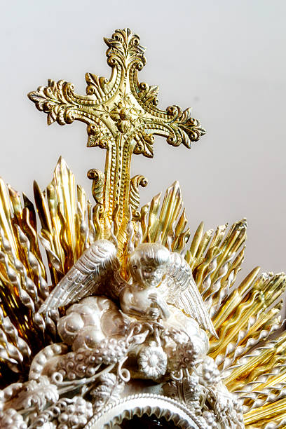 istock Christian Cross in monstrance 620989872