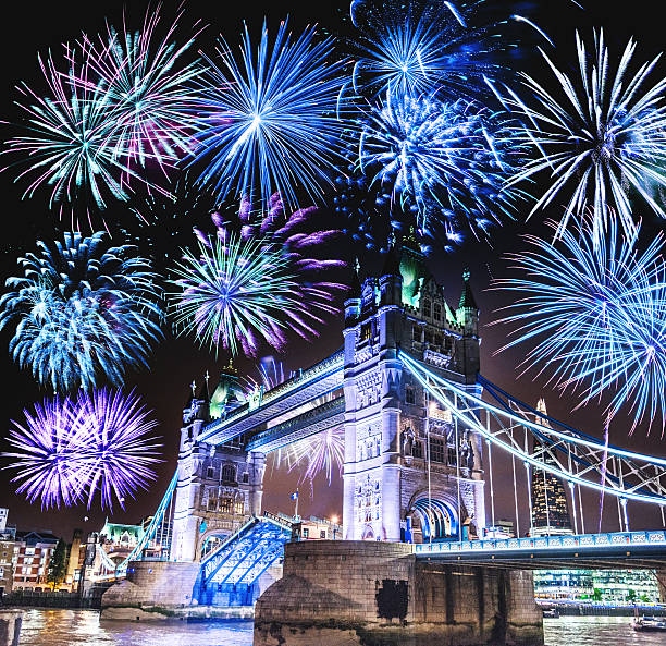 istock new year celebration over the tower bridge for the 2017 621112540