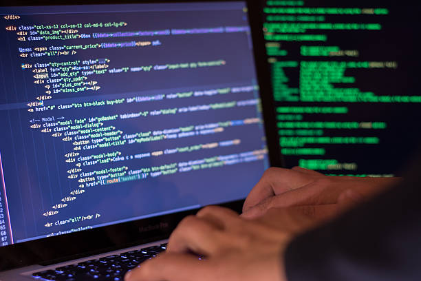 conceito de crime de computador, site de violação de hackers - php - fotografias e filmes do acervo