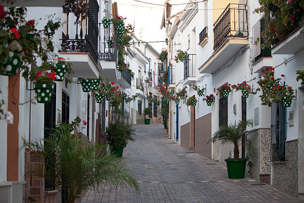 istock street of Estepona V 621127024