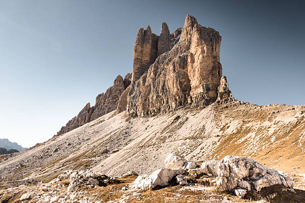 three tops of lavaredo in the alps mountain - beauty in nature belluno clear sky color image imagens e fotografias de stock