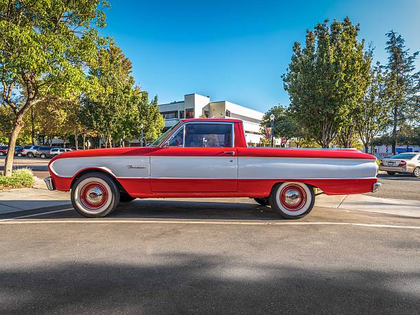 ford falcon ranchero (1963) - whitewalls zdjęcia i obrazy z banku zdjęć