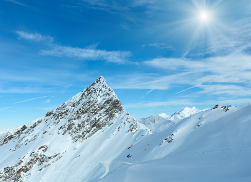 Dolomiten アルプス冬(Austria )(オーストリア) - ストックフォト・写真素材...