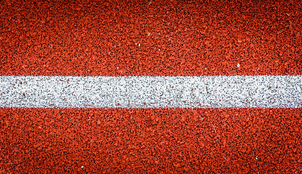 running track with white line rubber texture. top view rubber - playing field determination exercising relaxation exercise imagens e fotografias de stock