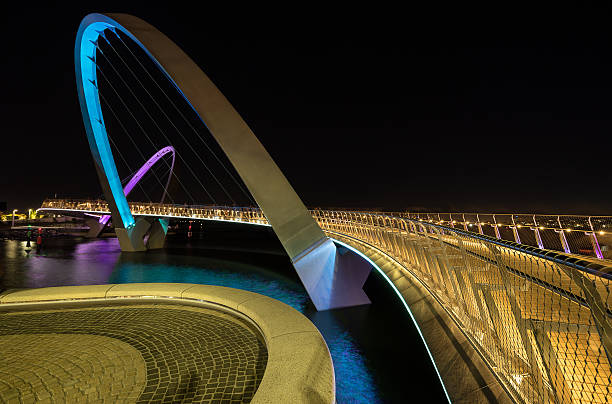 istock Elizabeth Quay footbridge 621372512