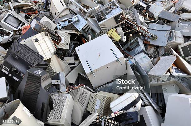 Computerteile Für Das Recycling Stockfoto und mehr Bilder von Elektronik-Industrie - Elektronik-Industrie, Giftmülldeponie, Daten