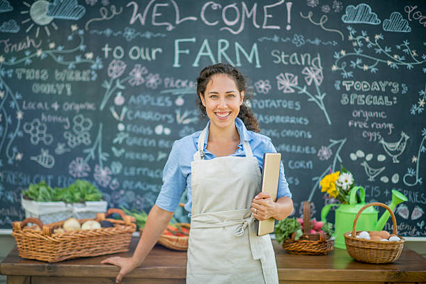 sprzedaż na lokalnym targu - radish vegetable farmers market gardening zdjęcia i obrazy z banku zdjęć