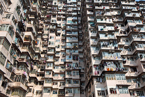 istock Slum in Hong Kong 621385782