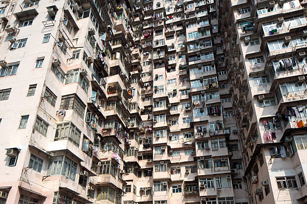 istock Slum in Hong Kong 621385876