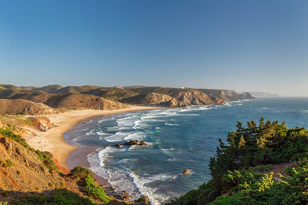 carrapateira sulla spiaggia, estate per il surf. - sagres foto e immagini stock