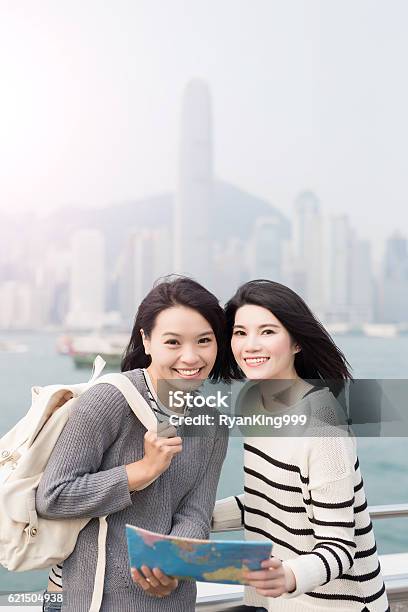 Schönheit Frau Lächeln Für Sie Stockfoto und mehr Bilder von Freundschaft - Freundschaft, Hongkong, Asiatischer und Indischer Abstammung