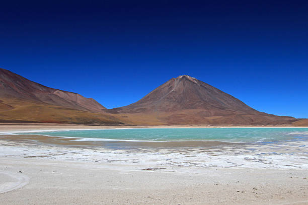 istock Laguna verde, green lagoon in Bolivia 621506670