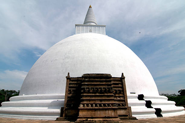 istock Mirisawetiya Stupa in Anuradhapura 621581698