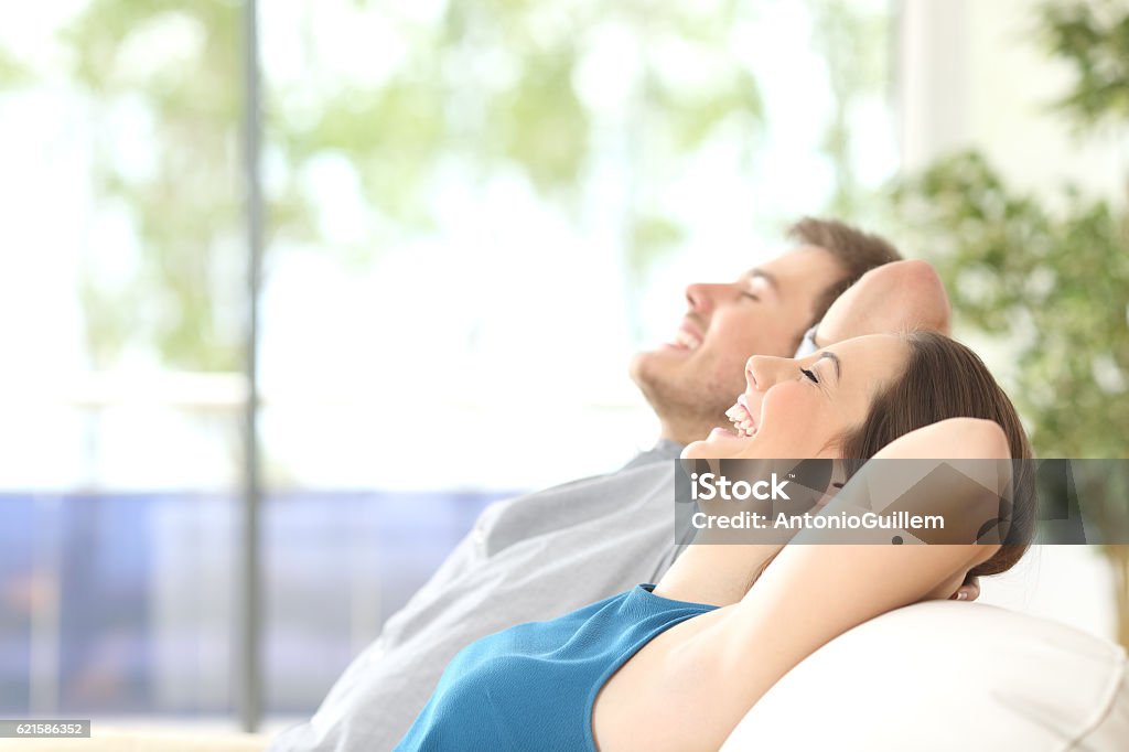Paar atmen und ruhen zu Hause - Lizenzfrei Frische Stock-Foto