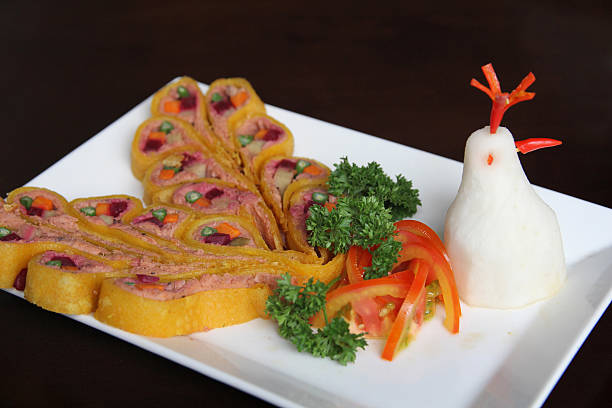 istock Peacock shape decoration of Vegetarian Fried rolls 621591054