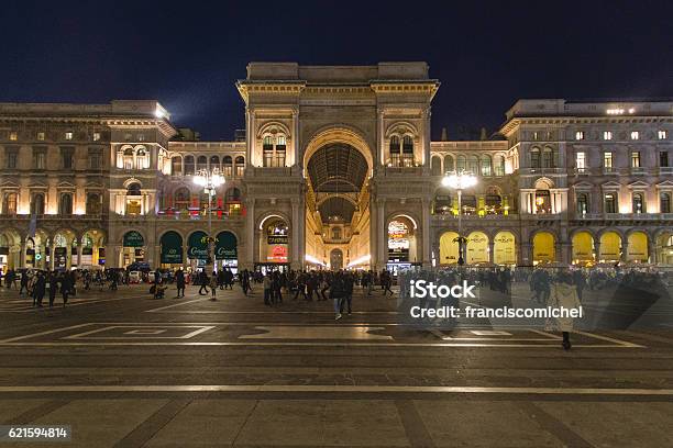 Gallery Vittorio Emanuele Ii Stock Photo - Download Image Now - Milan, Night, People