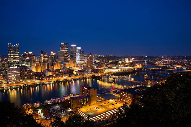istock An Evening In Pittsburgh Along The Mon 621596060