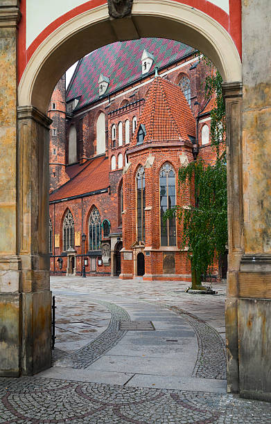 istock old town of Wroclaw 621607262
