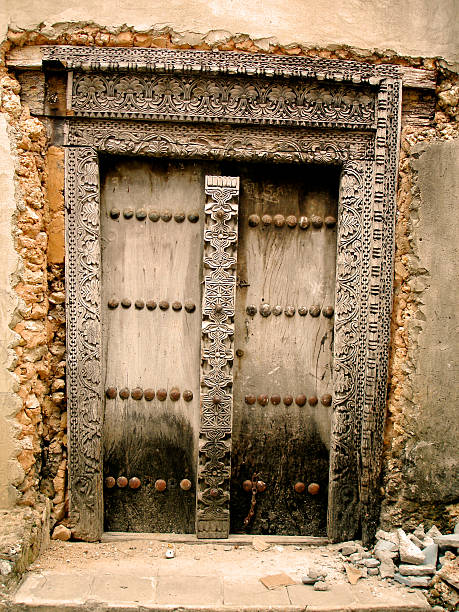 istock Zanzibar Door 621611692